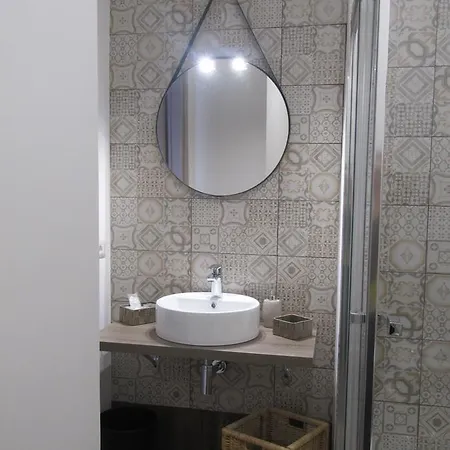 Bed & Breakfast Symposium