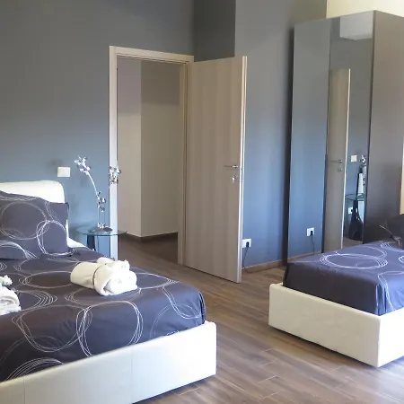 Symposium Отель типа 