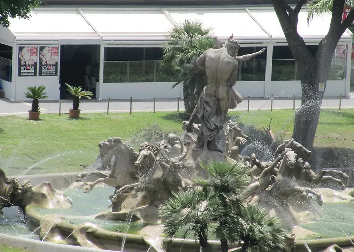 Symposium 4* 卡塔尼亚