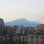 Symposium Oda ve Kahvaltı Katanya