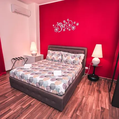 Symposium 4* קטאניה