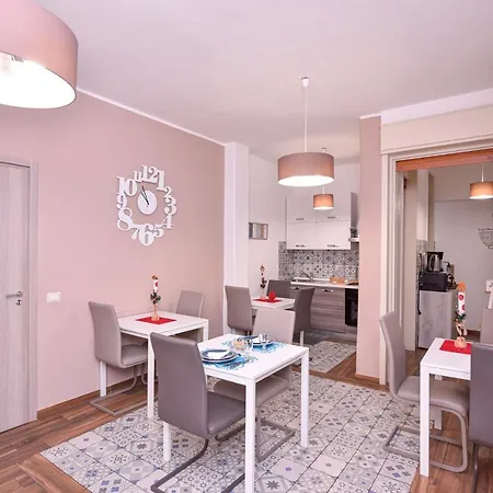 Symposium לינה וארוחת בוקר