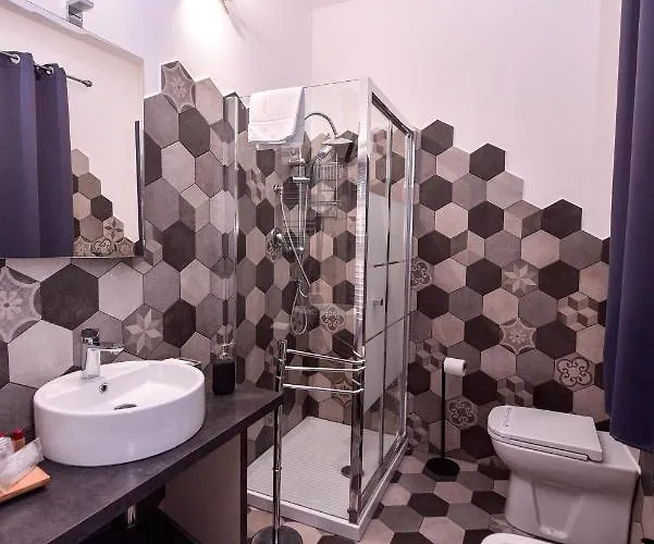 Bed and Breakfast Symposium 4*