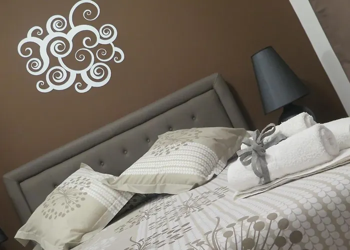 Symposium 4* Κατάνια